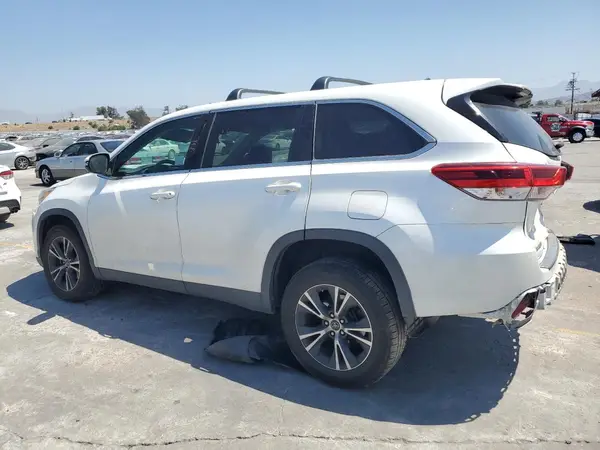5TDZZRFHXKS320344 2019 TOYOTA HIGHLANDER - Image 2