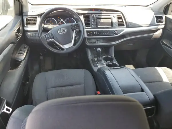 5TDZZRFHXKS320344 2019 TOYOTA HIGHLANDER - Image 8