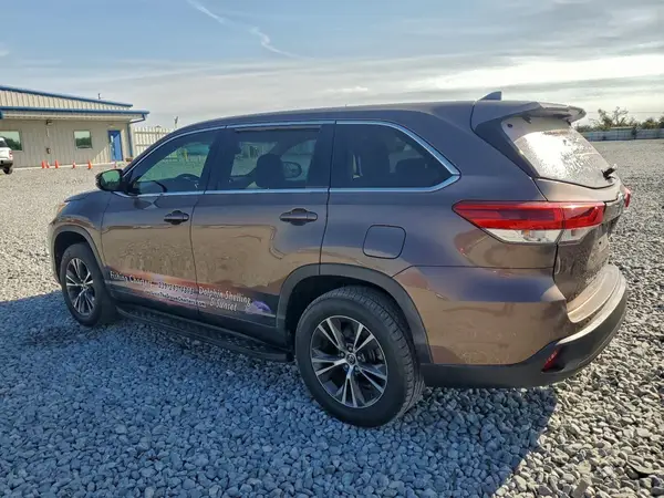 5TDZZRFHXKS332946 2019 TOYOTA HIGHLANDER - Image 2