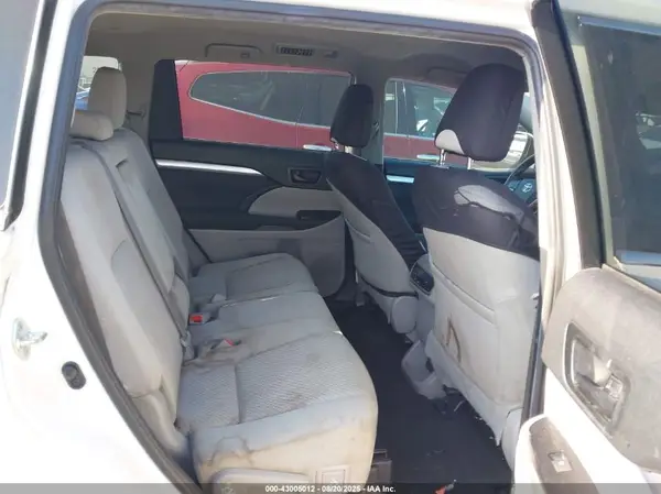 5TDZZRFHXKS334180 2019 TOYOTA HIGHLANDER - Image 8