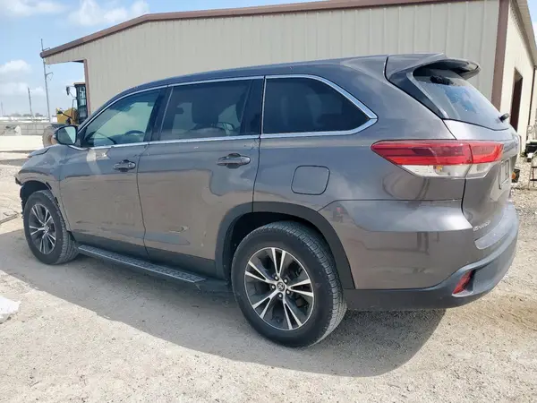 5TDZZRFHXKS352971 2019 TOYOTA HIGHLANDER - Image 2