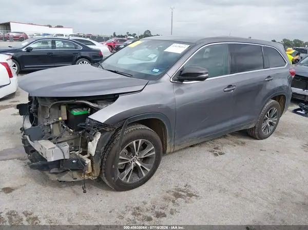5TDZZRFHXKS357832 2019 TOYOTA HIGHLANDER - Image 2