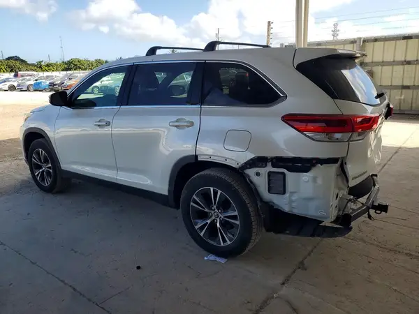 5TDZZRFHXKS359225 2019 TOYOTA HIGHLANDER - Image 2