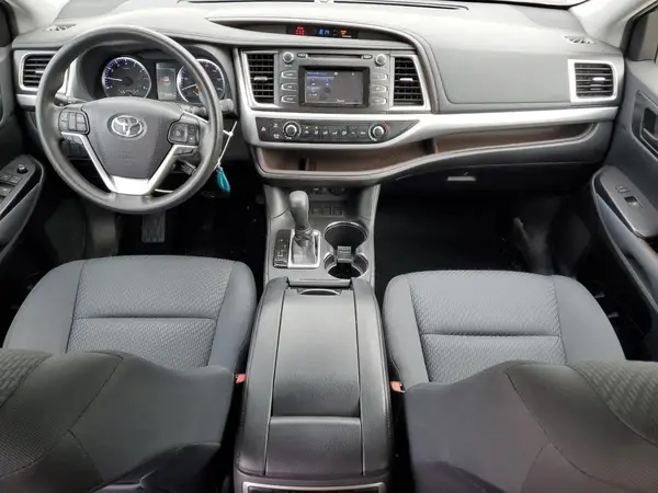 5TDZZRFHXKS362142 2019 TOYOTA HIGHLANDER - Image 8