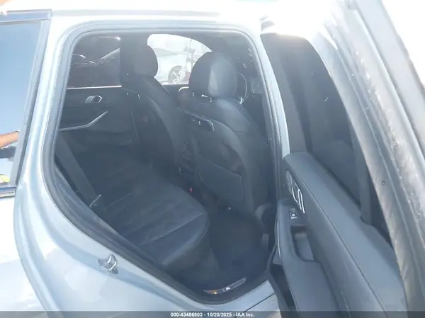 5UX13EU00R9S78326 2024 BMW X5 - Image 8