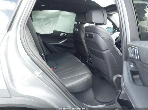 5UX13EU00R9U32100 2024 BMW X5 - Image 8