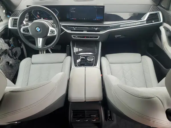 5UX13EU00R9U82995 2024 BMW X5 - Image 8