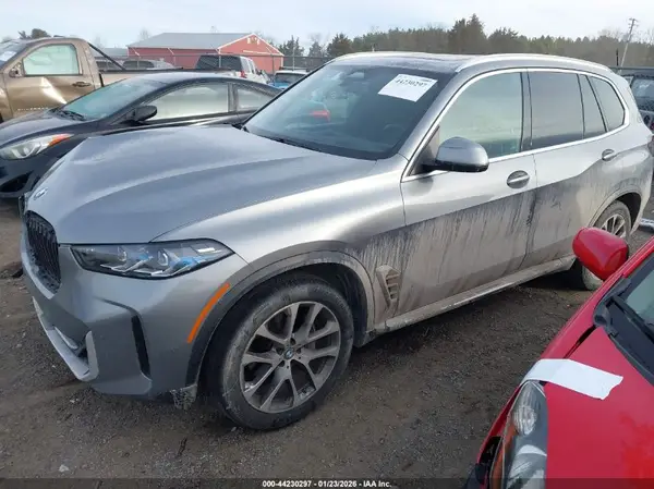 5UX13EU00R9V59087 2024 BMW X5 - Image 2