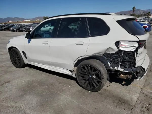 5UX13EU00S9005425 2025 BMW X5 - Image 2