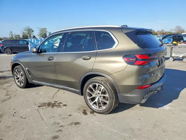 5UX13EU00S9Y01687 2025 BMW X5 - Image 2