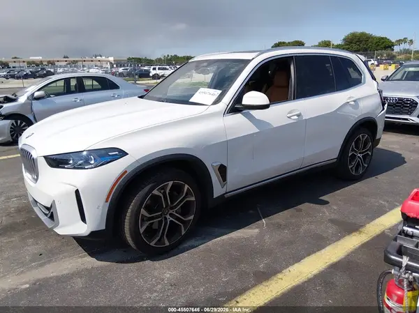 5UX13EU00T9126960 2026 BMW X5 - Image 2