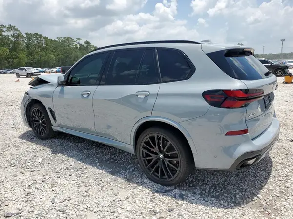 5UX13EU01R9S18569 2024 BMW X5 - Image 2