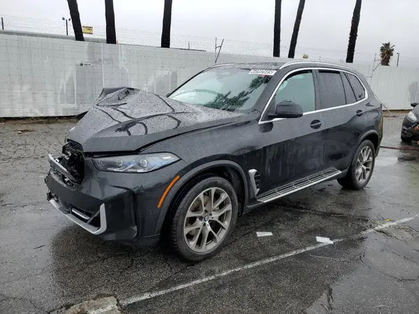 5UX13EU01R9U34485 2024 BMW X5 - Image 1