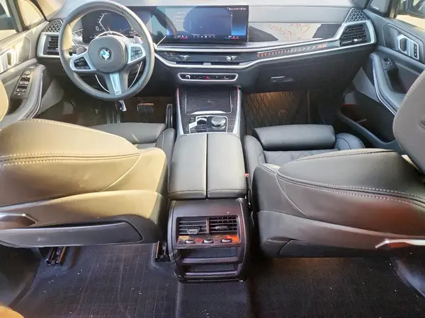 5UX13EU01R9V08603 2024 BMW X5 - Image 8