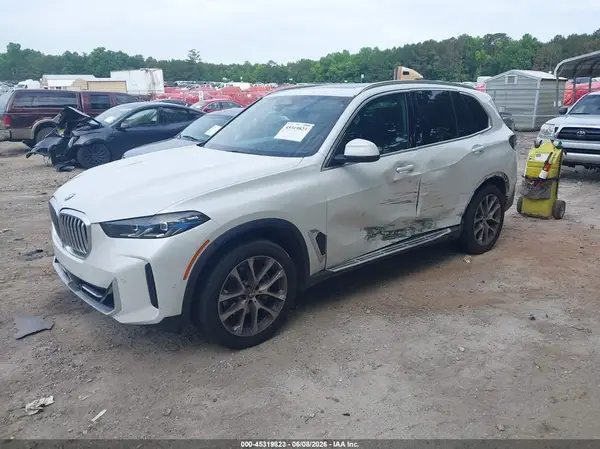 5UX13EU01R9V58062 2024 BMW X5 - Image 2