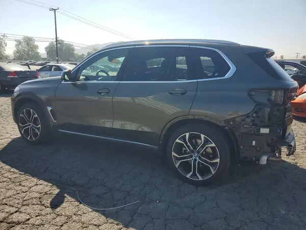 5UX13EU01R9V99596 2024 BMW X5 - Image 2
