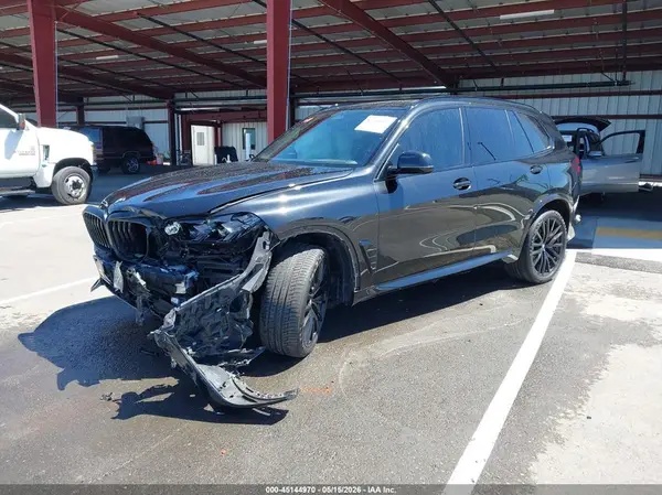5UX13EU01R9W15439 2024 BMW X5 - Image 2