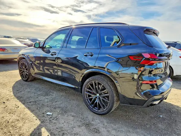 5UX13EU01S9X14588 2025 BMW X5 - Image 2