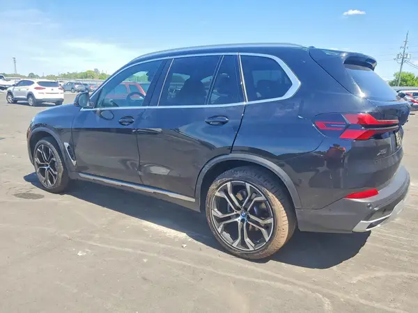 5UX13EU01S9Z77986 2025 BMW X5 - Image 2