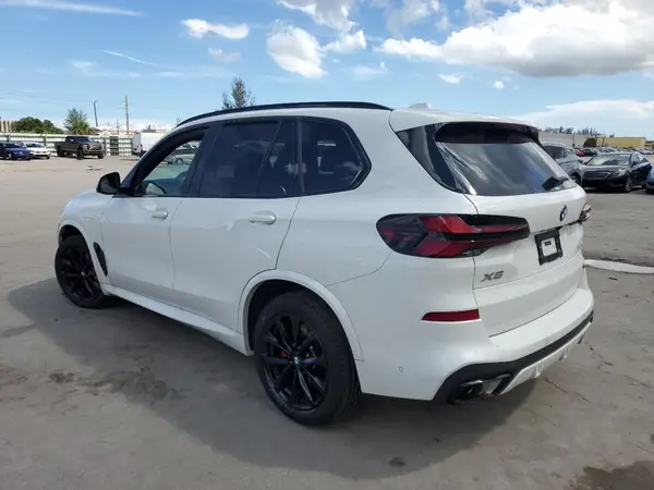 5UX13EU01S9Z88406 2025 BMW X5 - Image 2