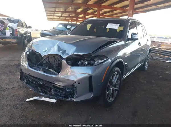 5UX13EU02R9V16113 2024 BMW X5 - Image 2
