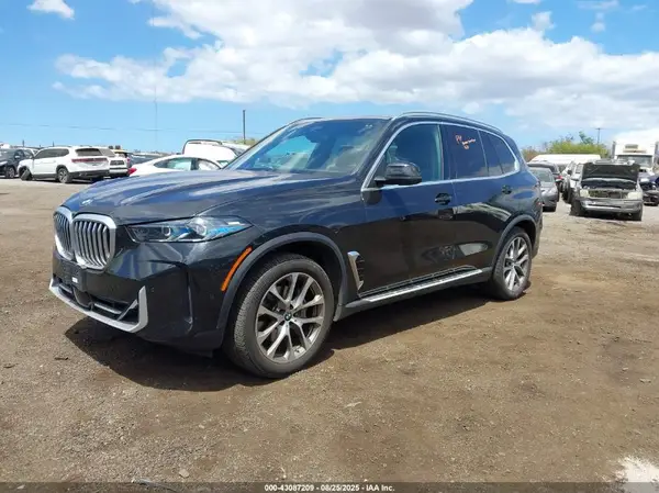 5UX13EU02R9V48267 2024 BMW X5 - Image 2