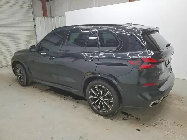 5UX13EU02S9W61352 2025 BMW X5 - Image 2