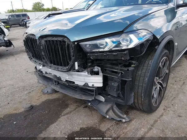 2025 BMW X5 auction photo 6