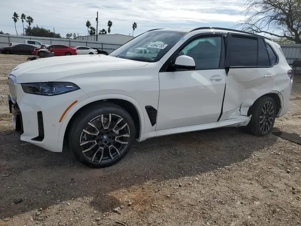 5UX13EU02S9Z08286 2025 BMW X5 - Image 1