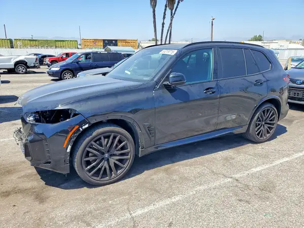 5UX13EU02S9Z46035 2025 BMW X5 - Image 1