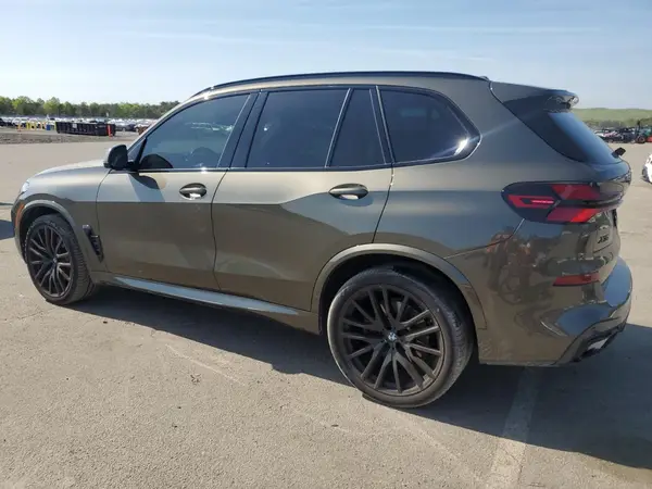 5UX13EU03R9S21859 2024 BMW X5 - Image 2