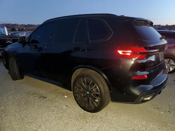 5UX13EU03R9S56515 2024 BMW X5 - Image 2