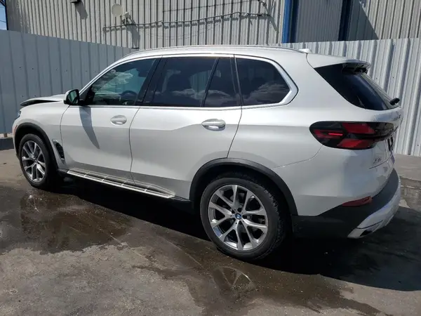 5UX13EU03R9T50071 2024 BMW X5 - Image 2