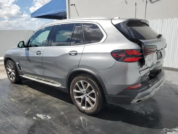 5UX13EU03R9T53861 2024 BMW X5 - Image 2