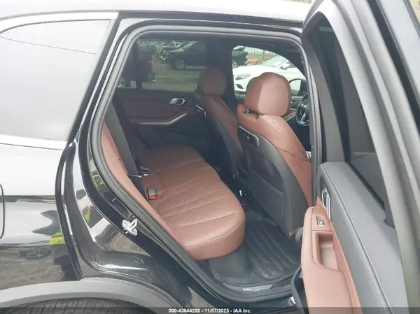 5UX13EU03R9U62255 2024 BMW X5 - Image 8