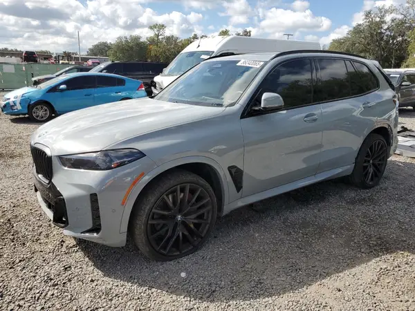 5UX13EU03R9V25287 2024 BMW X5 - Image 1