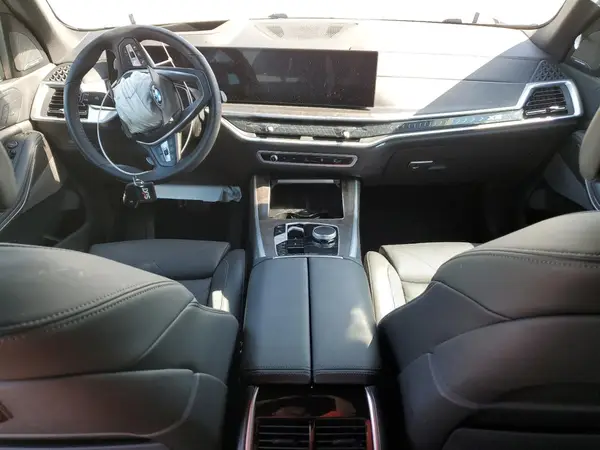 5UX13EU03R9V56877 2024 BMW X5 - Image 8