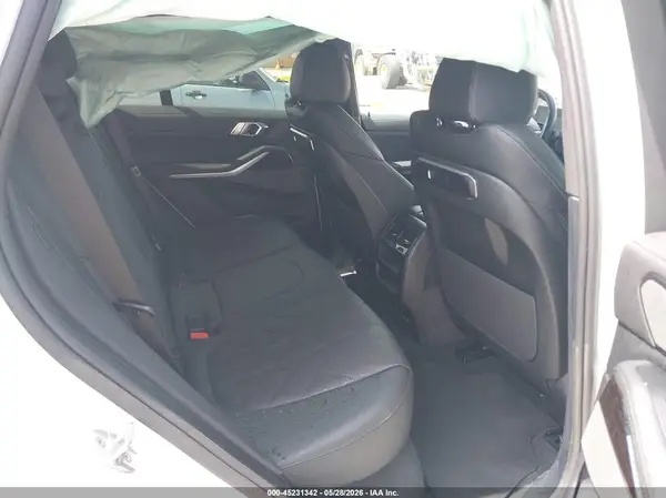 5UX13EU03T9056225 2026 BMW X5 - Image 8