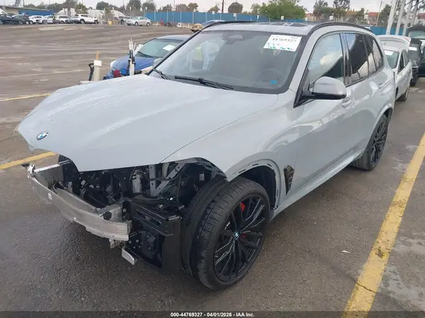 5UX13EU03T9105343 2026 BMW X5 - Image 2