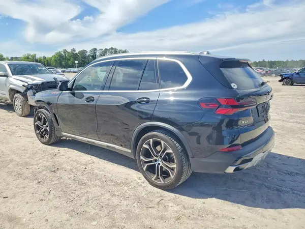 5UX13EU04R9S28321 2024 BMW X5 - Image 2
