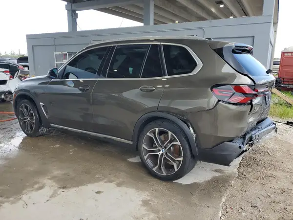 5UX13EU04R9S54787 2024 BMW X5 - Image 2