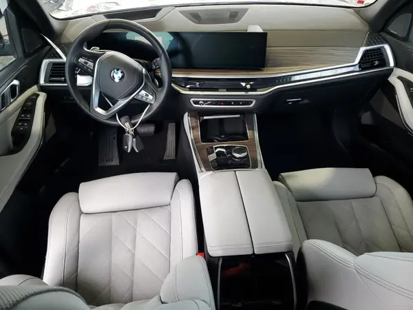 5UX13EU04R9S54787 2024 BMW X5 - Image 8