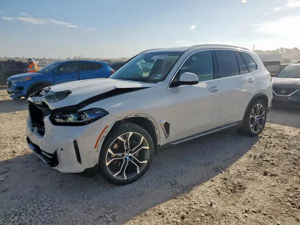 5UX13EU04R9S90625 2024 BMW X5 - Image 1