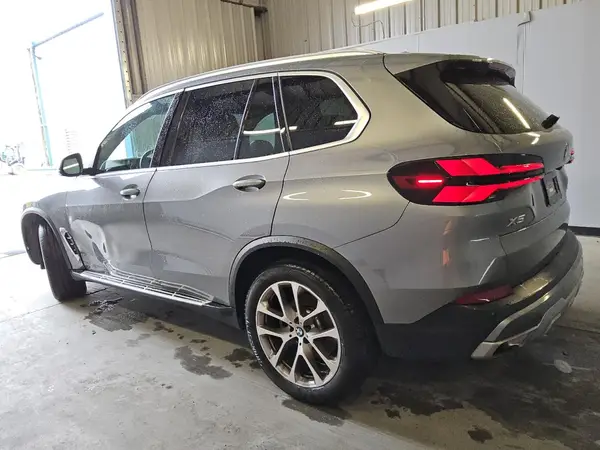 5UX13EU04R9U01724 2024 BMW X5 - Image 2