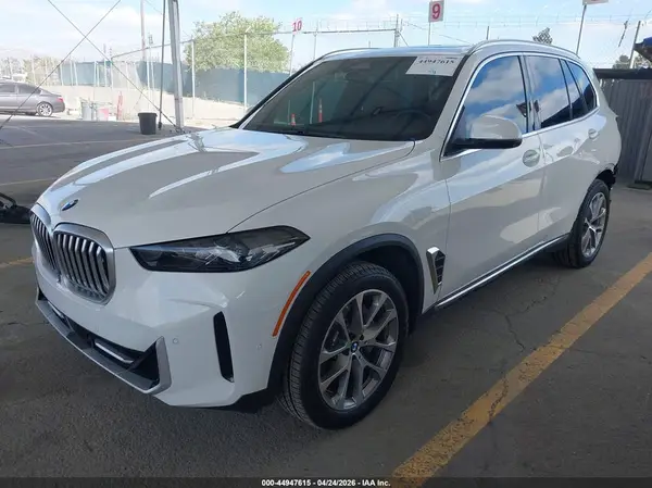 5UX13EU04R9U09970 2024 BMW X5 - Image 2