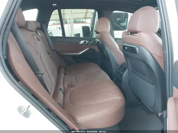 5UX13EU04R9U09970 2024 BMW X5 - Image 8
