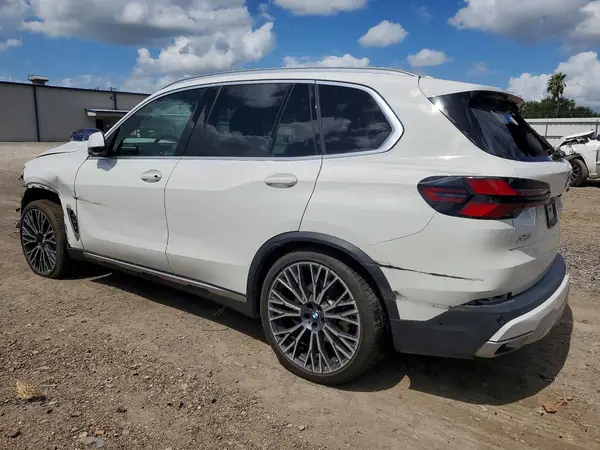 5UX13EU04R9W11580 2024 BMW X5 - Image 2