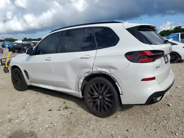 5UX13EU04R9W15502 2024 BMW X5 - Image 2