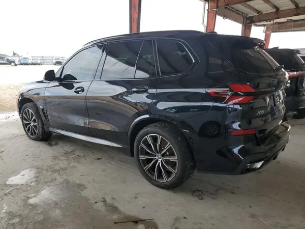 5UX13EU04S9Z23453 2025 BMW X5 - Image 2