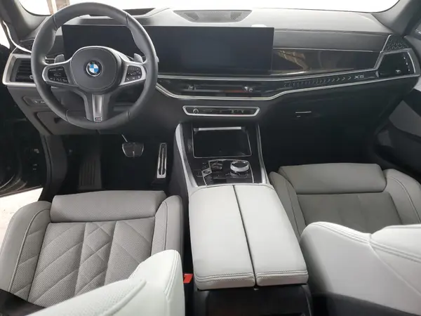 5UX13EU04S9Z23453 2025 BMW X5 - Image 8